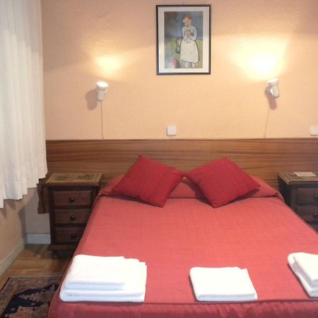 Hostal San Martin Madrid Exterior photo