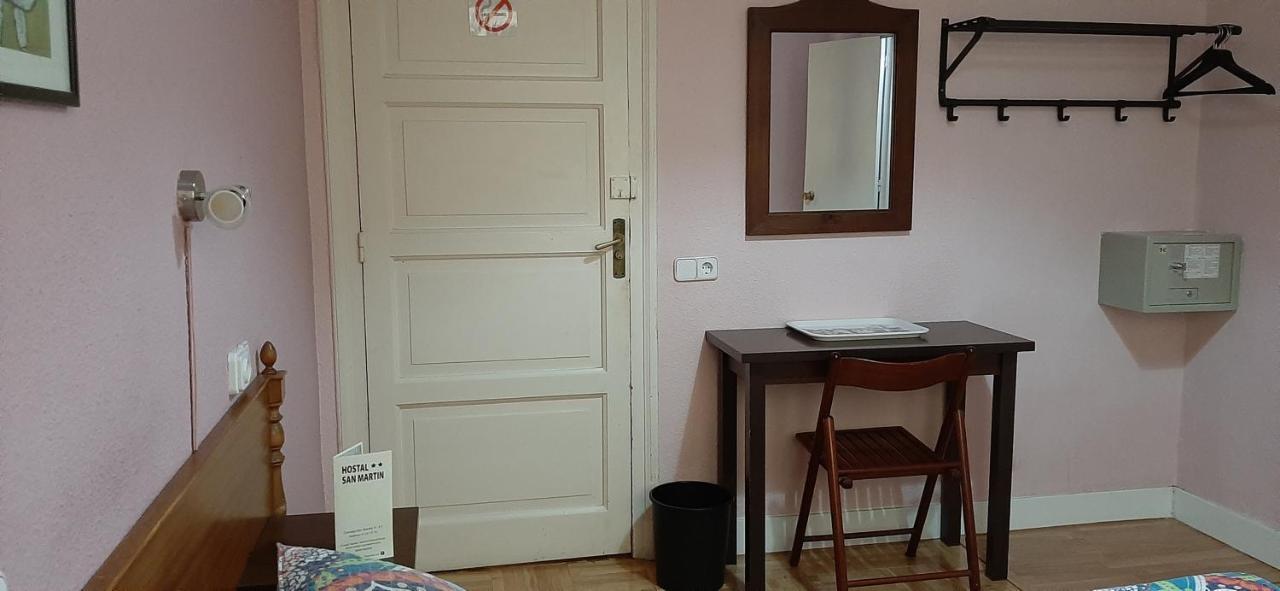 Hostal San Martin Madrid Exterior photo