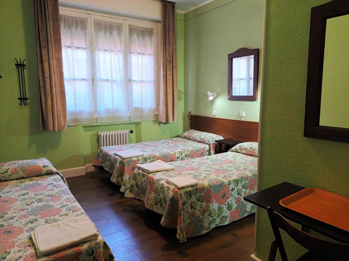 Hostal San Martin Madrid Exterior photo